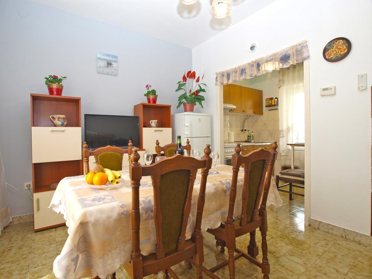 Apartments Blazenka 1270 Pula Exterior photo
